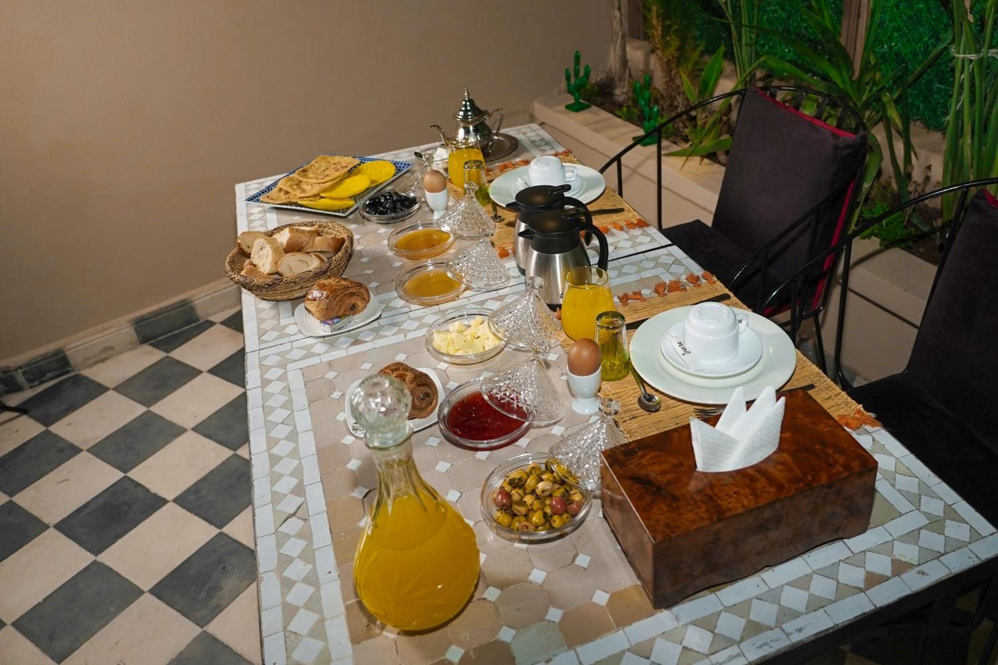 Riad Roummana Marrakech Marrakesh Bagian luar foto